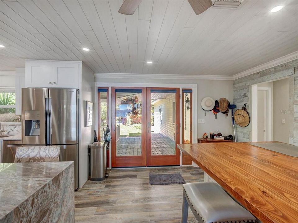 En Venta: $1,345,000 (3 camas, 3 baños, 1900 Pies cuadrados)