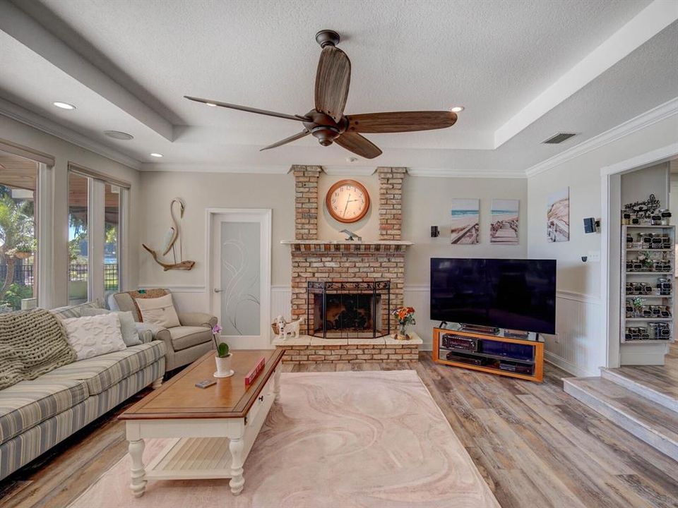 En Venta: $1,345,000 (3 camas, 3 baños, 1900 Pies cuadrados)