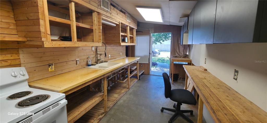 待售: $50,000 (2 贝兹, 1 浴室, 644 平方英尺)