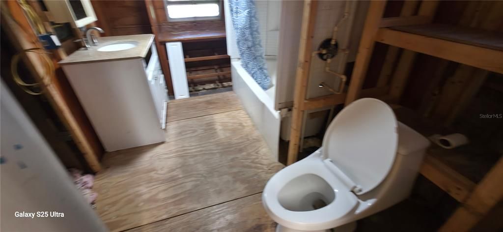 待售: $50,000 (2 贝兹, 1 浴室, 644 平方英尺)