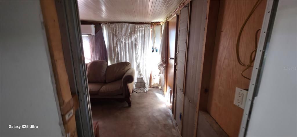 待售: $50,000 (2 贝兹, 1 浴室, 644 平方英尺)