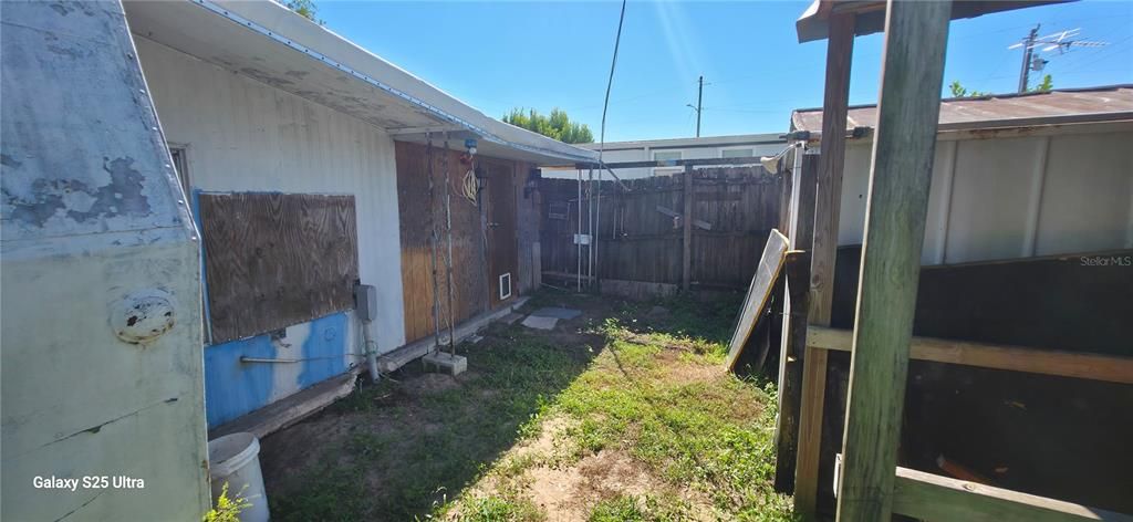 待售: $50,000 (2 贝兹, 1 浴室, 644 平方英尺)