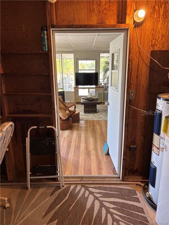 合同活跃: $129,900 (3 贝兹, 2 浴室, 1440 平方英尺)