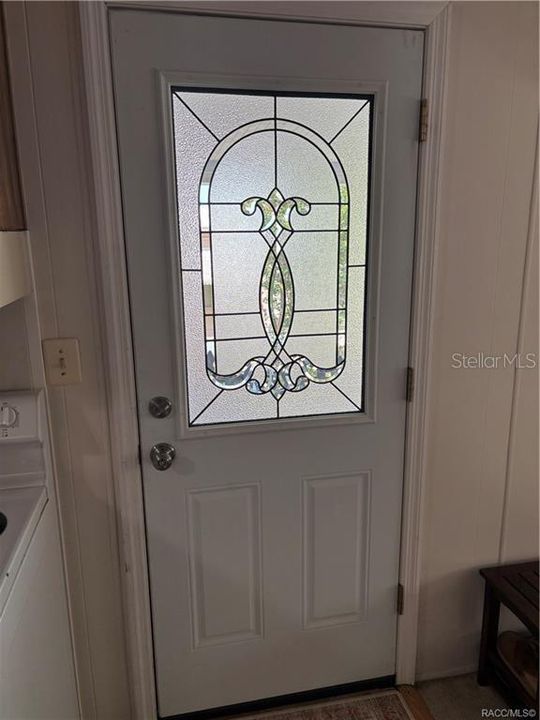 合同活跃: $129,900 (3 贝兹, 2 浴室, 1440 平方英尺)