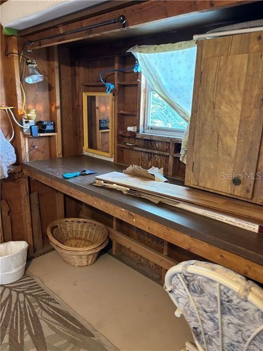 合同活跃: $129,900 (3 贝兹, 2 浴室, 1440 平方英尺)