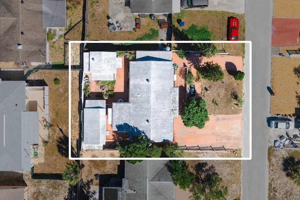 For Sale: $190,000 (2 beds, 1 baths, 908 Square Feet)