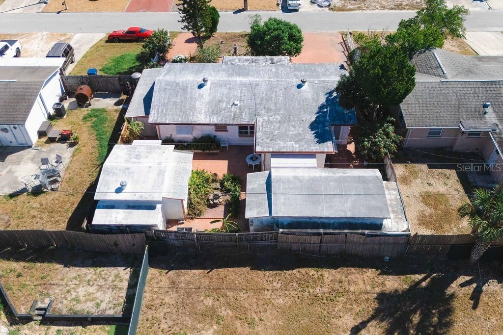 For Sale: $190,000 (2 beds, 1 baths, 908 Square Feet)