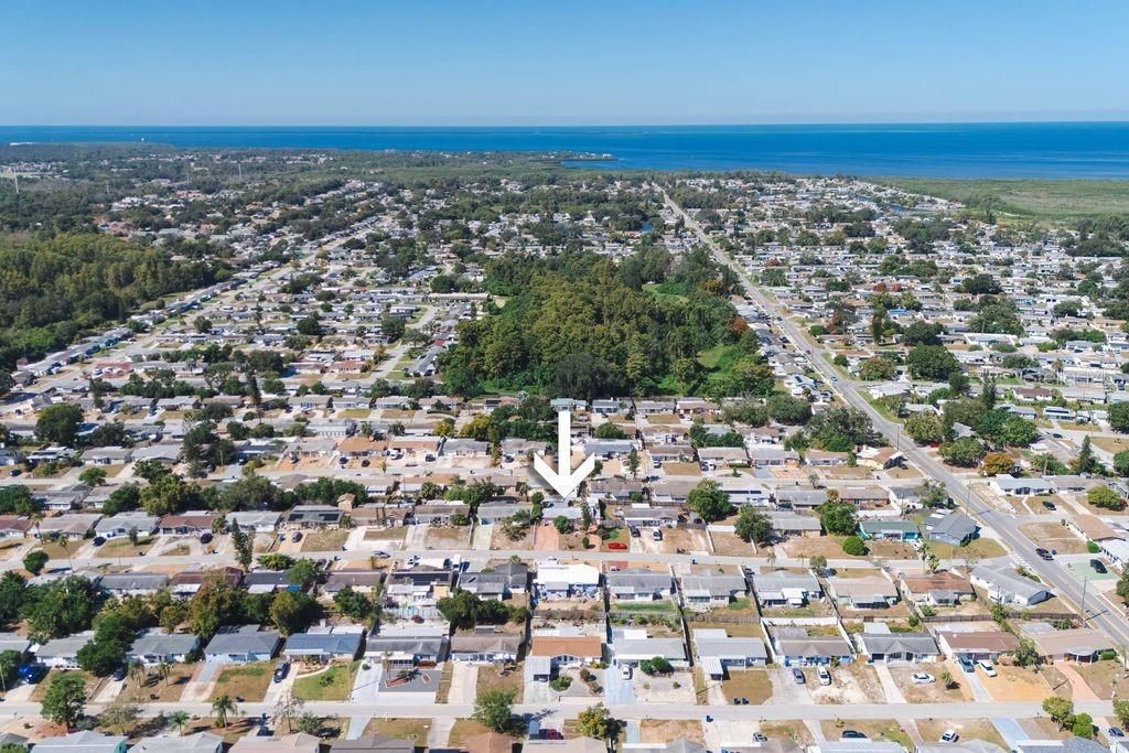 For Sale: $190,000 (2 beds, 1 baths, 908 Square Feet)