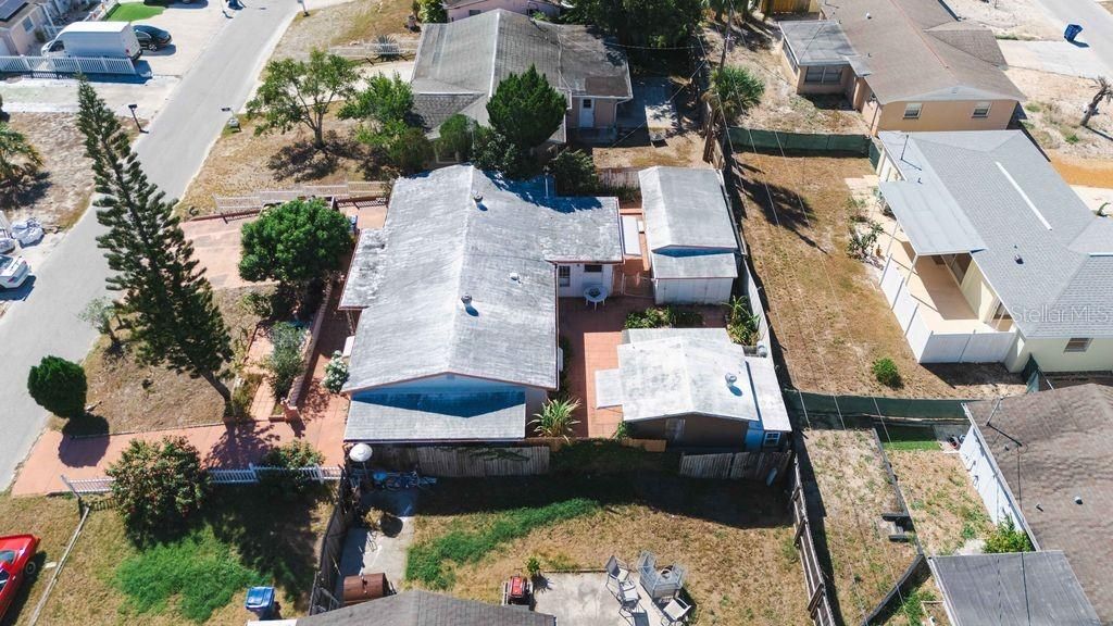 For Sale: $190,000 (2 beds, 1 baths, 908 Square Feet)