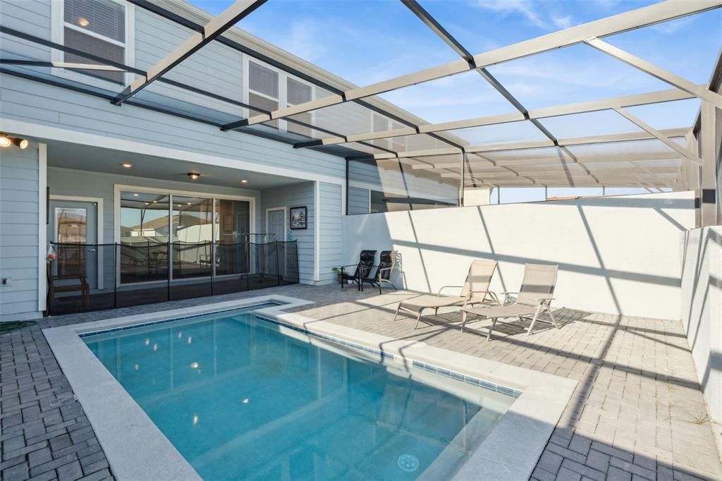 For Sale: $449,900 (5 beds, 4 baths, 2355 Square Feet)