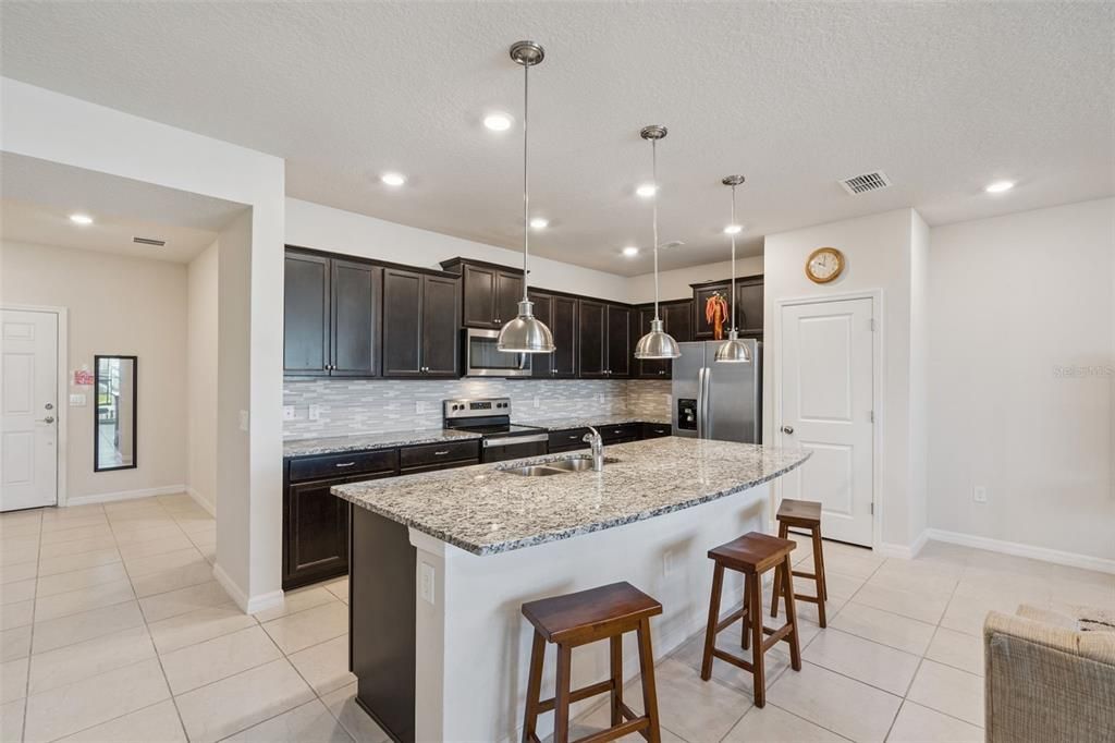 For Sale: $449,900 (5 beds, 4 baths, 2355 Square Feet)