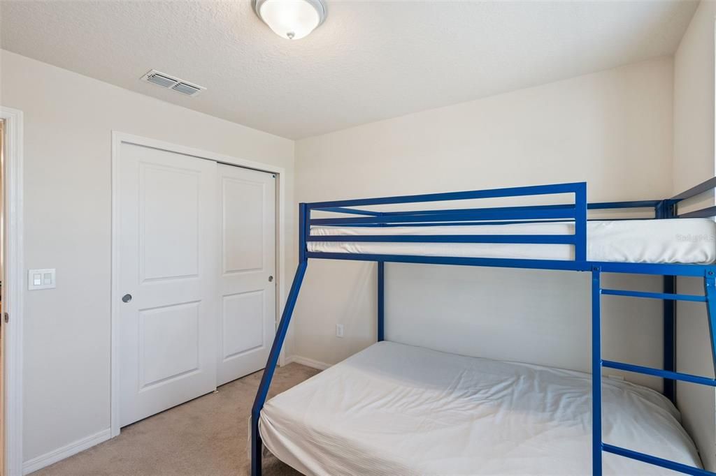 For Sale: $449,900 (5 beds, 4 baths, 2355 Square Feet)