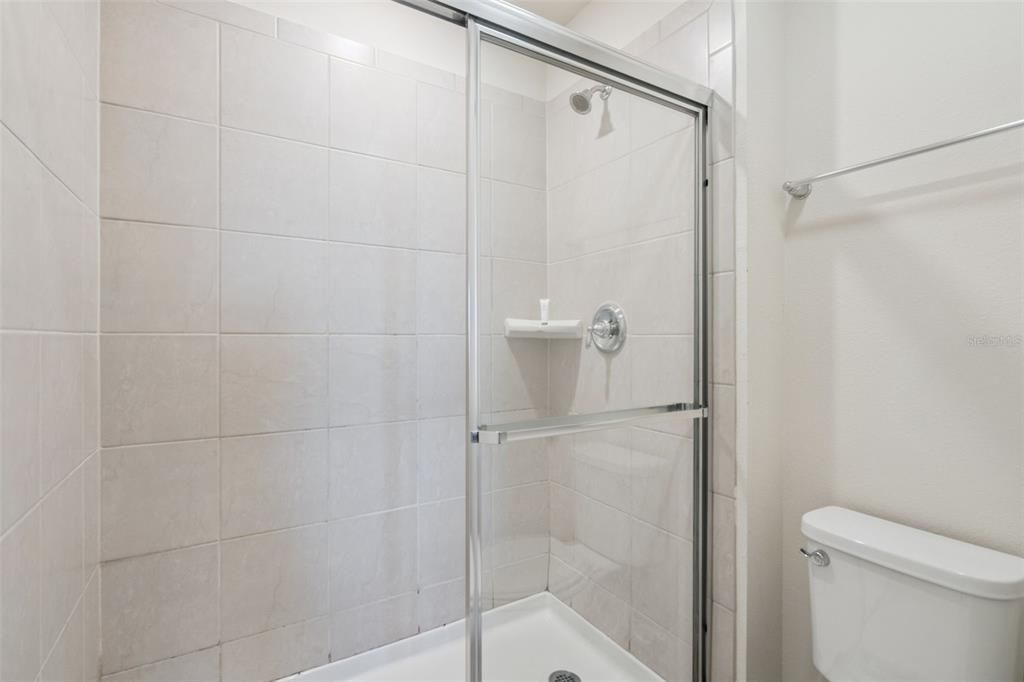 For Sale: $449,900 (5 beds, 4 baths, 2355 Square Feet)