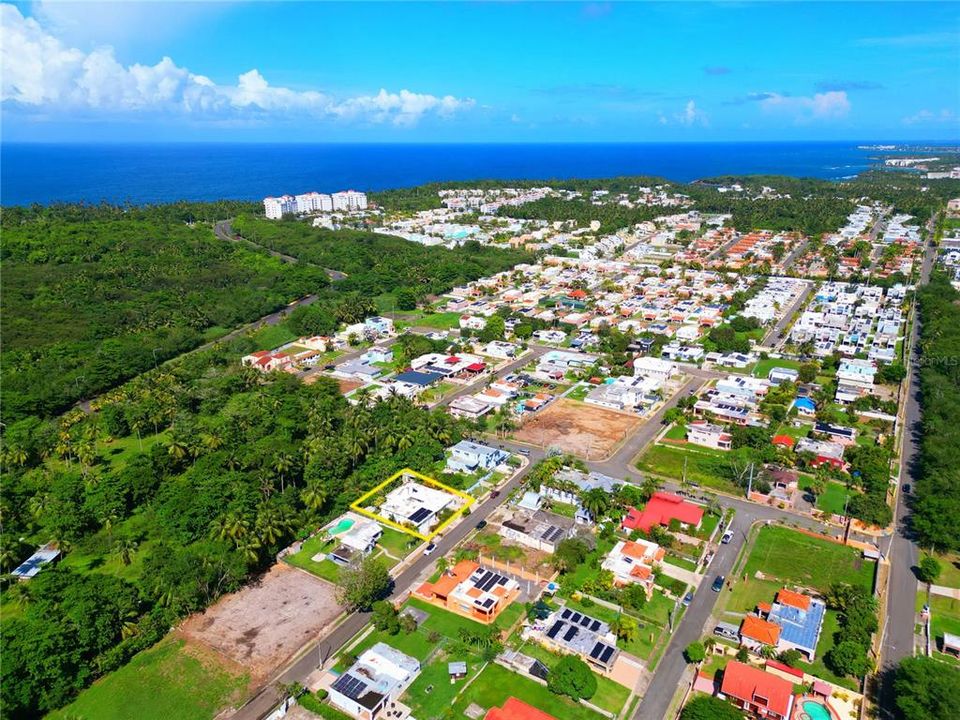 待售: $387,000 (4 贝兹, 4 浴室, 2474 平方英尺)