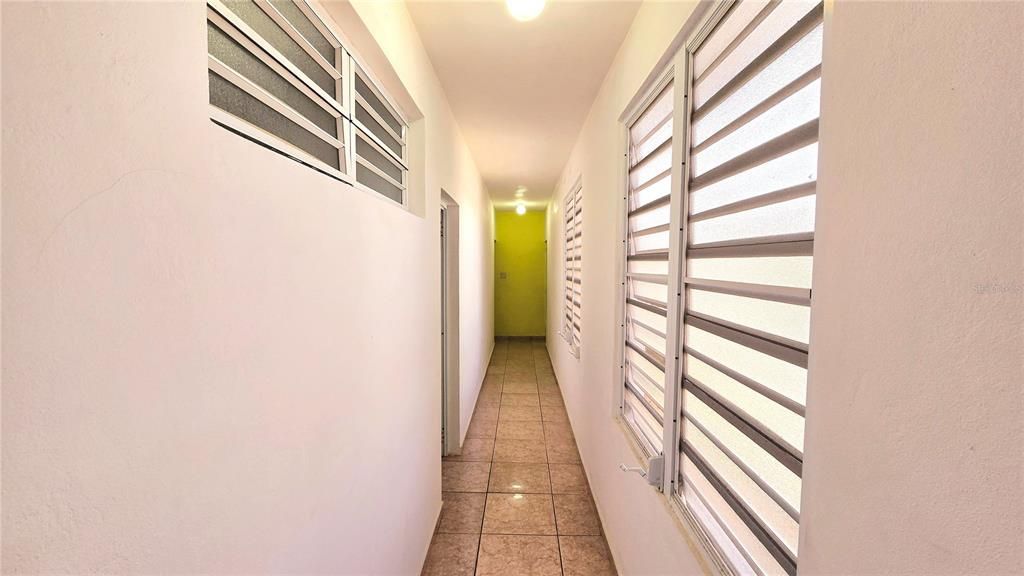 待售: $387,000 (4 贝兹, 4 浴室, 2474 平方英尺)