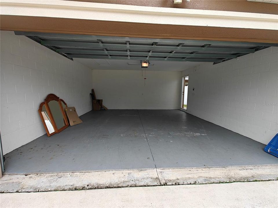 For Rent: $1,999 (3 beds, 2 baths, 1450 Square Feet)