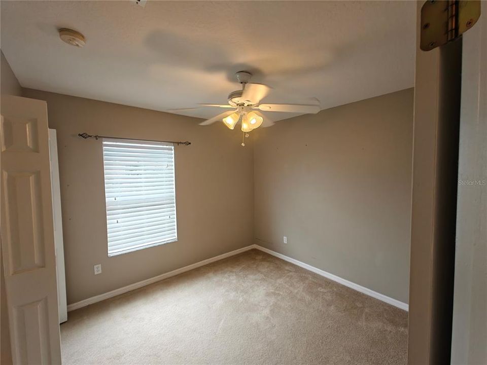 For Rent: $1,999 (3 beds, 2 baths, 1450 Square Feet)