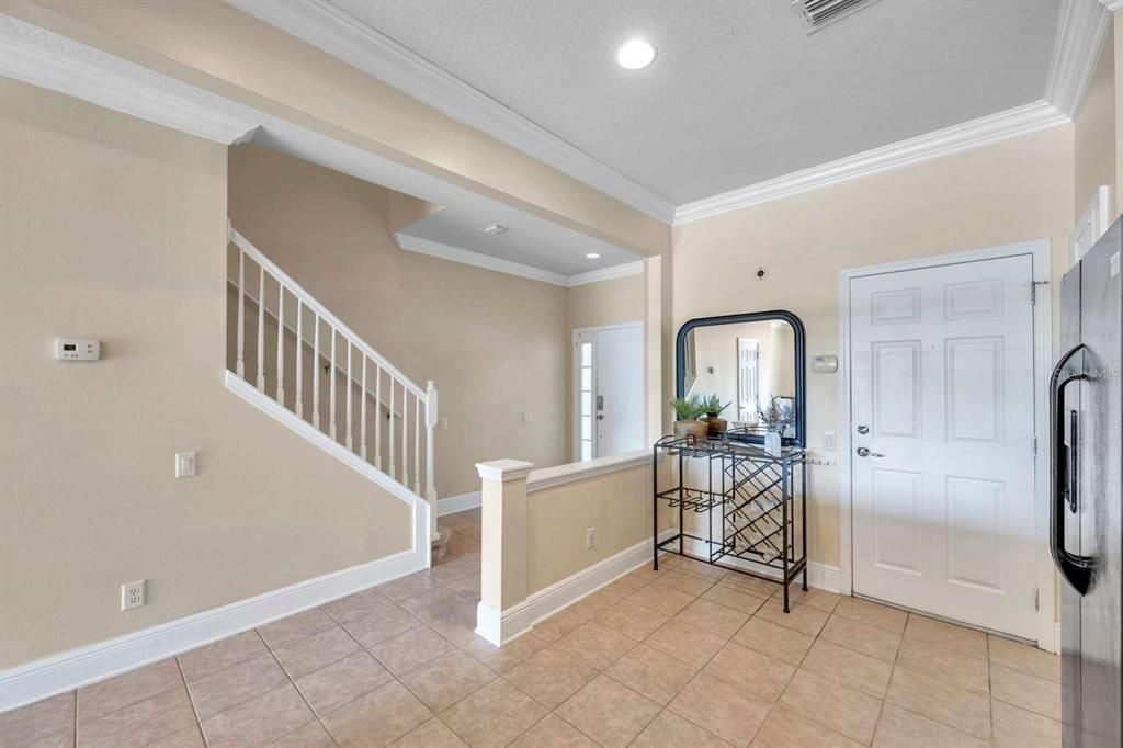 Под контрактом: $312,000 (3 спален, 2 ванн, 1622 Квадратных фут)