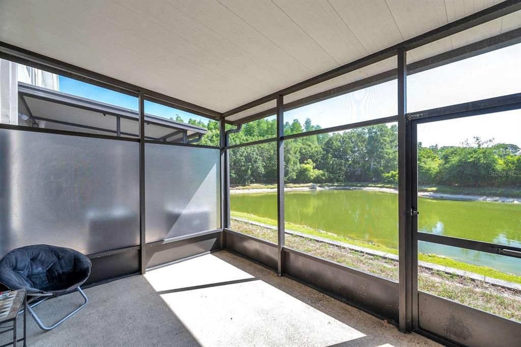 Под контрактом: $312,000 (3 спален, 2 ванн, 1622 Квадратных фут)