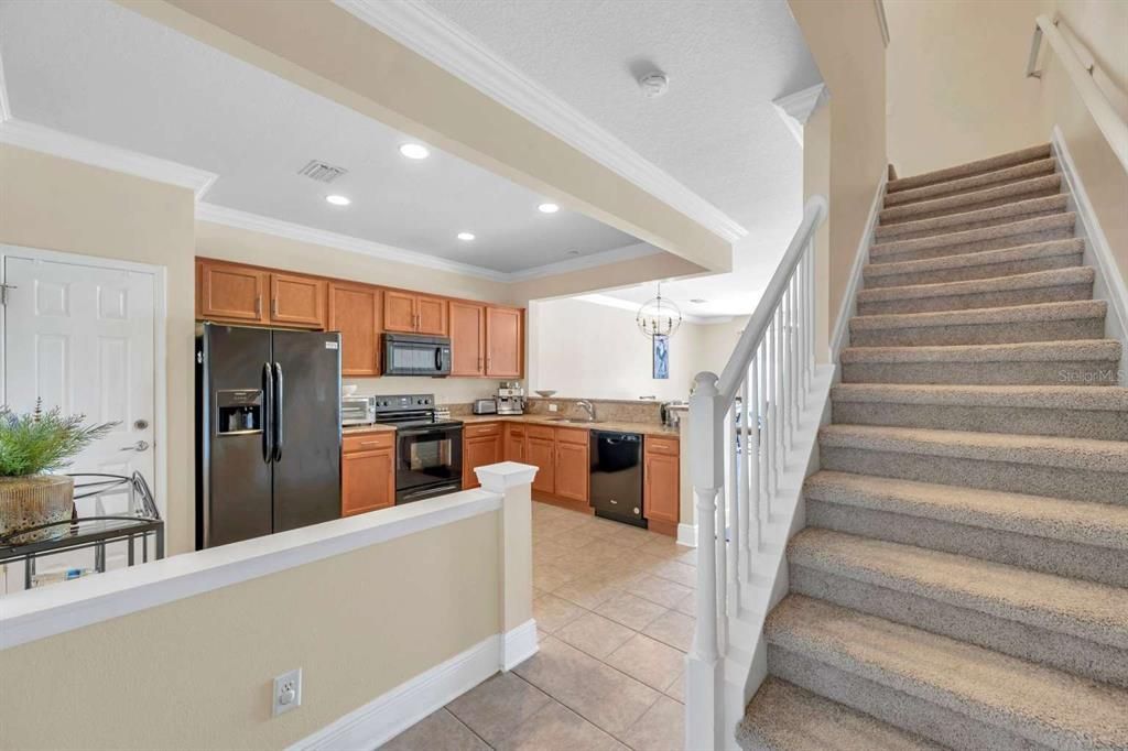 Под контрактом: $312,000 (3 спален, 2 ванн, 1622 Квадратных фут)