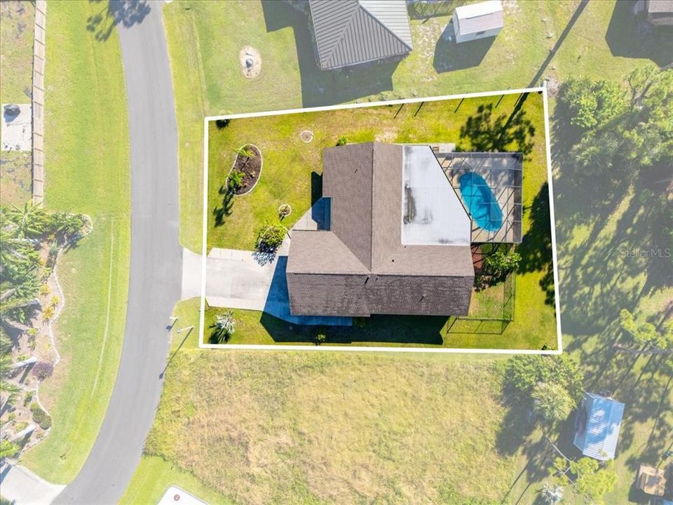 Active With Contract: $399,900 (3 beds, 2 baths, 1778 Square Feet)