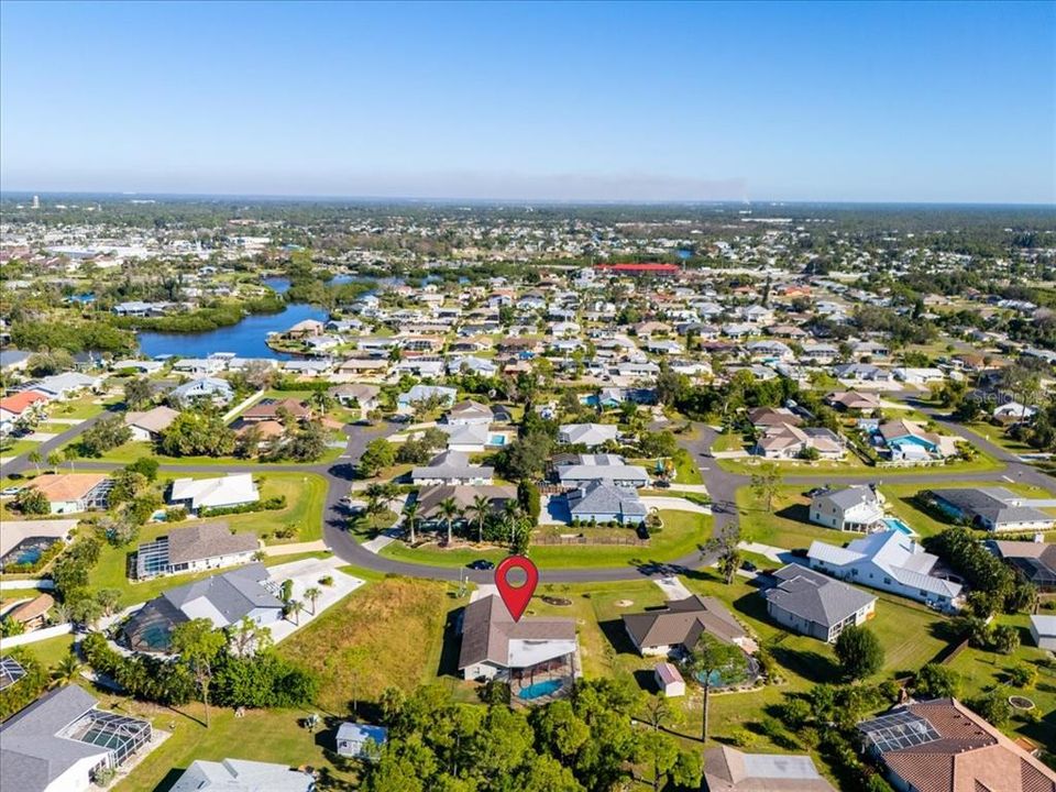 Active With Contract: $399,900 (3 beds, 2 baths, 1778 Square Feet)