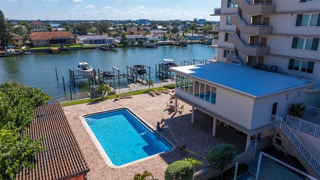 For Sale: $1,075,000 (3 beds, 3 baths, 1960 Square Feet)