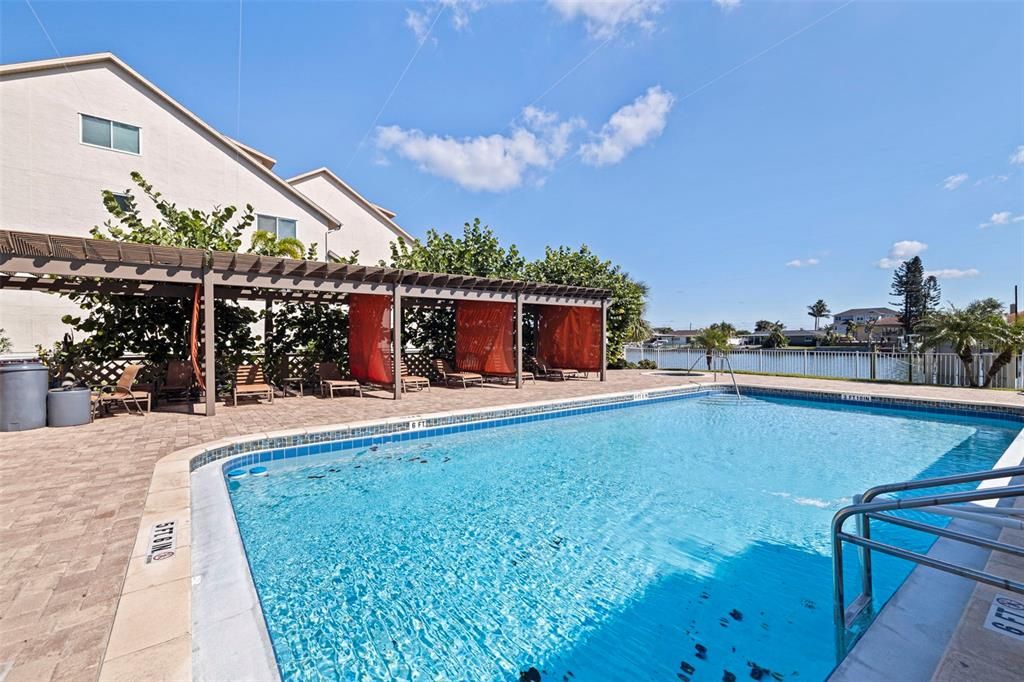 For Sale: $1,075,000 (3 beds, 3 baths, 1960 Square Feet)