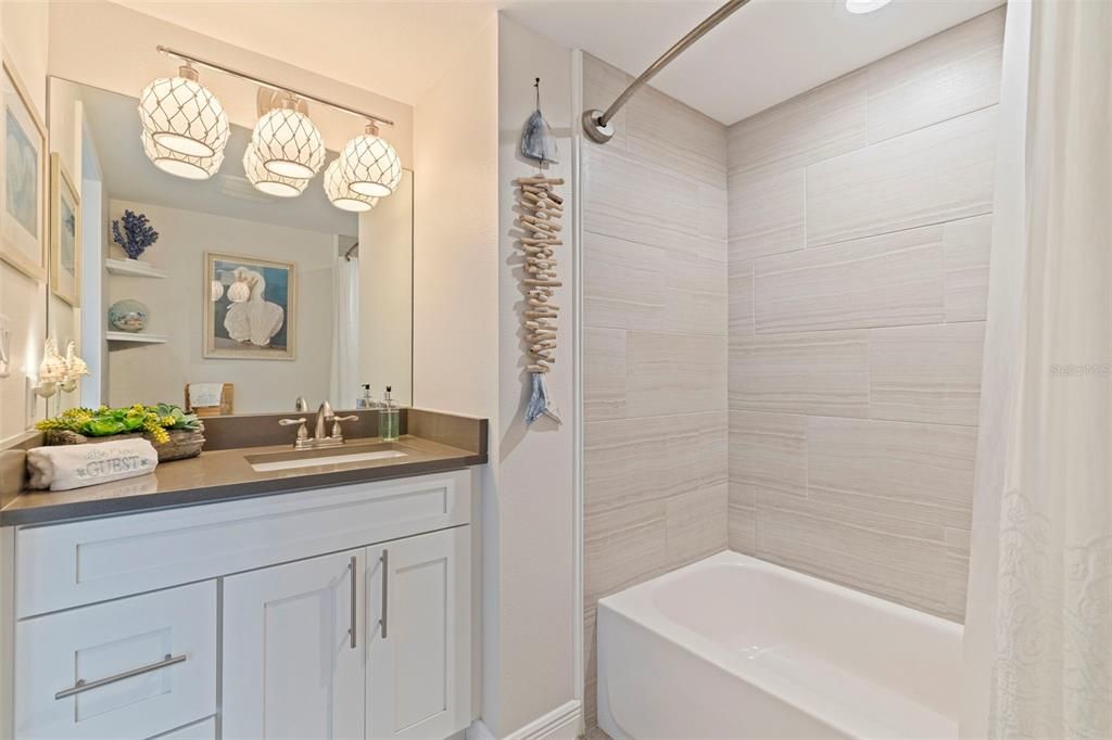 For Sale: $1,075,000 (3 beds, 3 baths, 1960 Square Feet)