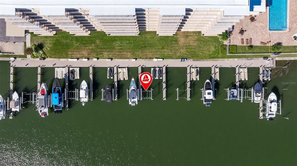 For Sale: $1,075,000 (3 beds, 3 baths, 1960 Square Feet)