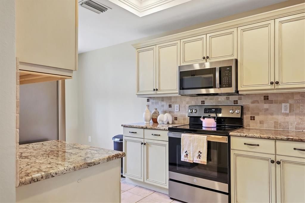 For Rent: $3,000 (2 beds, 2 baths, 1238 Square Feet)