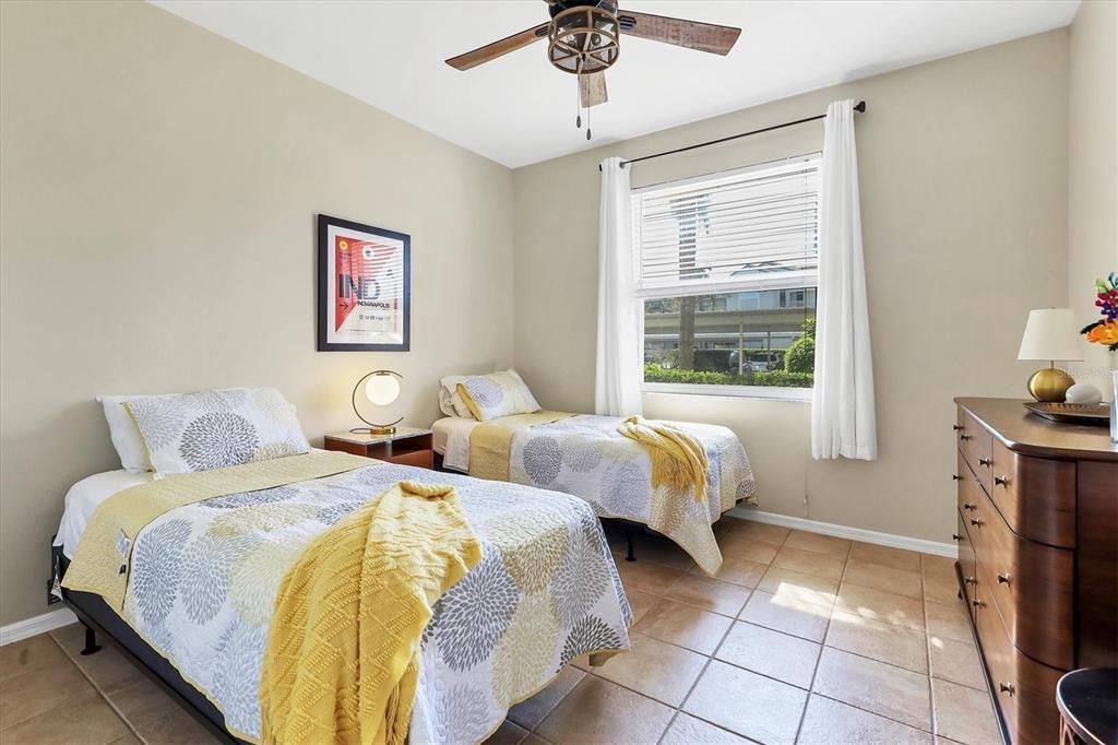 For Rent: $3,000 (2 beds, 2 baths, 1238 Square Feet)