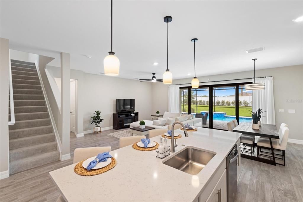 Activo con contrato: $499,900 (4 camas, 2 baños, 2910 Pies cuadrados)