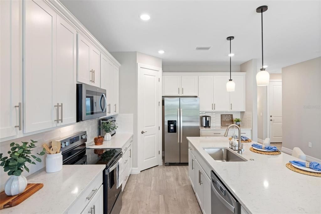 Activo con contrato: $499,900 (4 camas, 2 baños, 2910 Pies cuadrados)