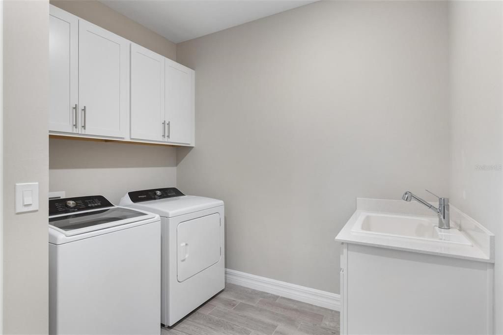 Activo con contrato: $499,900 (4 camas, 2 baños, 2910 Pies cuadrados)