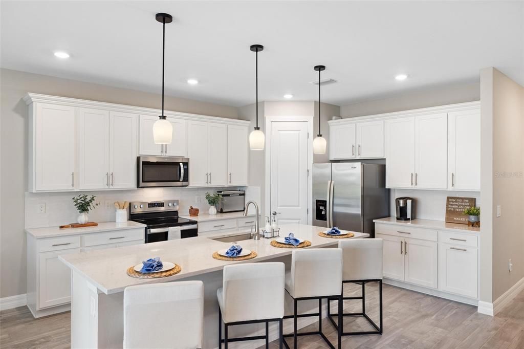 Activo con contrato: $499,900 (4 camas, 2 baños, 2910 Pies cuadrados)