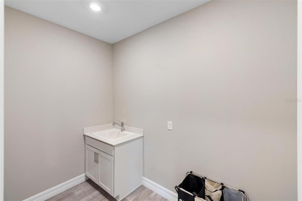 Activo con contrato: $499,900 (4 camas, 2 baños, 2910 Pies cuadrados)