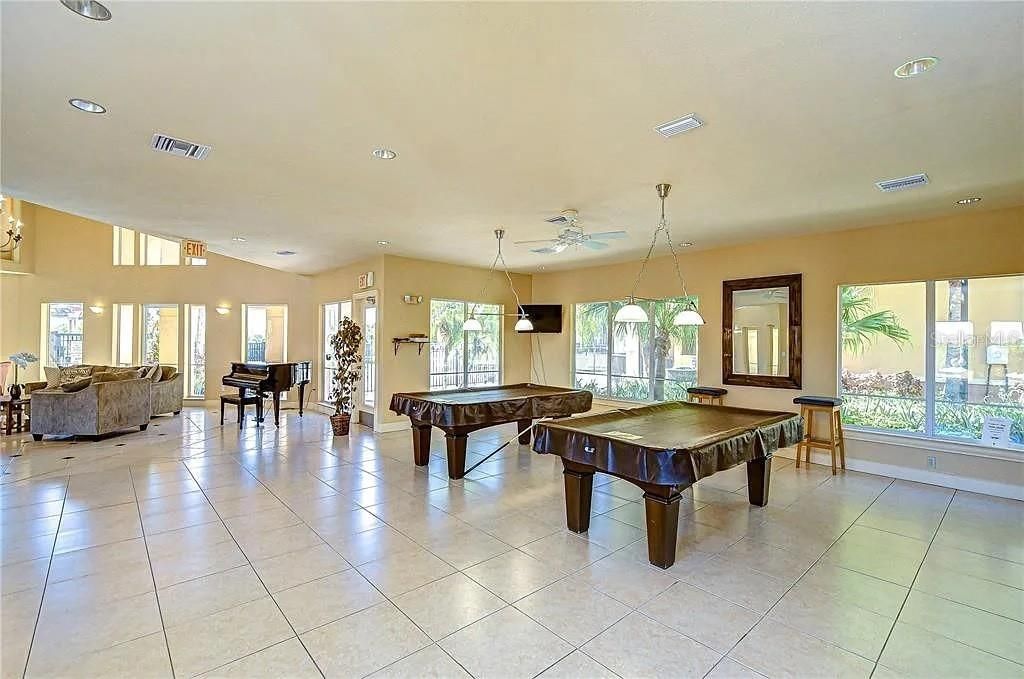 Под контрактом: $187,950 (1 спален, 1 ванн, 656 Квадратных фут)