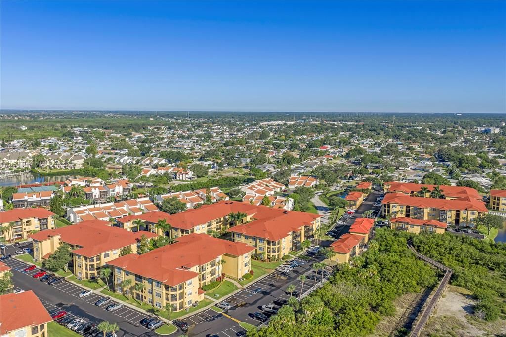 Под контрактом: $187,950 (1 спален, 1 ванн, 656 Квадратных фут)