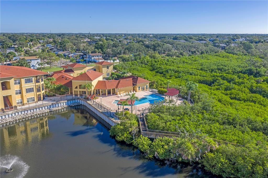 Под контрактом: $187,950 (1 спален, 1 ванн, 656 Квадратных фут)