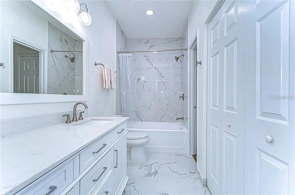 Под контрактом: $187,950 (1 спален, 1 ванн, 656 Квадратных фут)