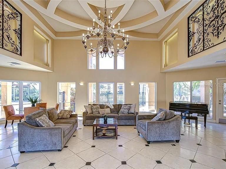 Под контрактом: $187,950 (1 спален, 1 ванн, 656 Квадратных фут)