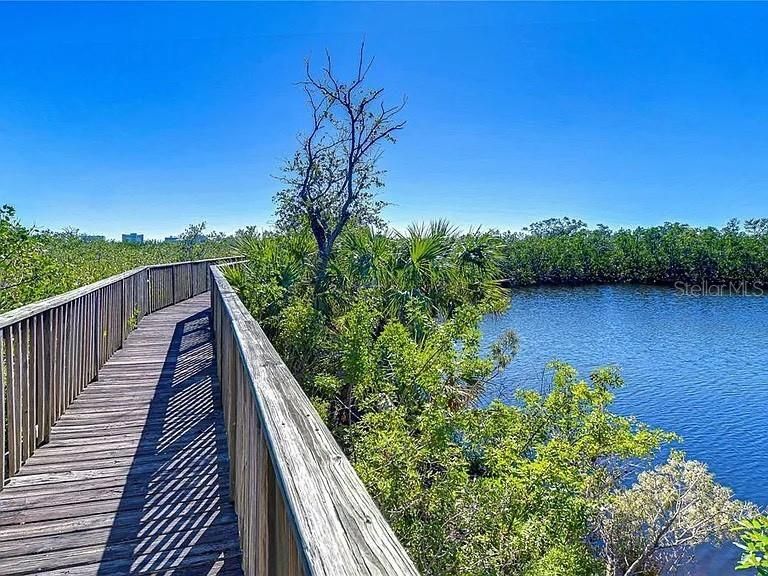 Под контрактом: $187,950 (1 спален, 1 ванн, 656 Квадратных фут)