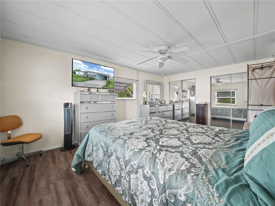 待售: $165,000 (2 贝兹, 2 浴室, 1152 平方英尺)