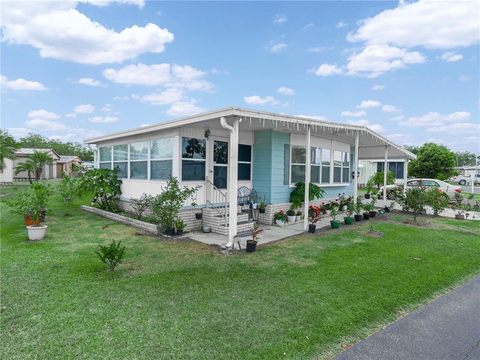 待售: $165,000 (2 贝兹, 2 浴室, 1152 平方英尺)