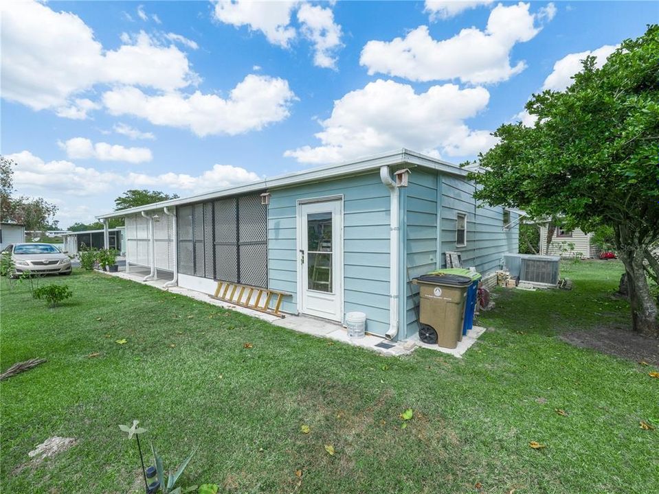 待售: $165,000 (2 贝兹, 2 浴室, 1152 平方英尺)