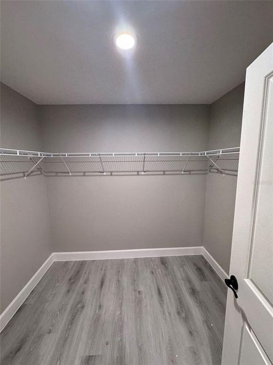 For Sale: $317,900 (4 beds, 2 baths, 1809 Square Feet)