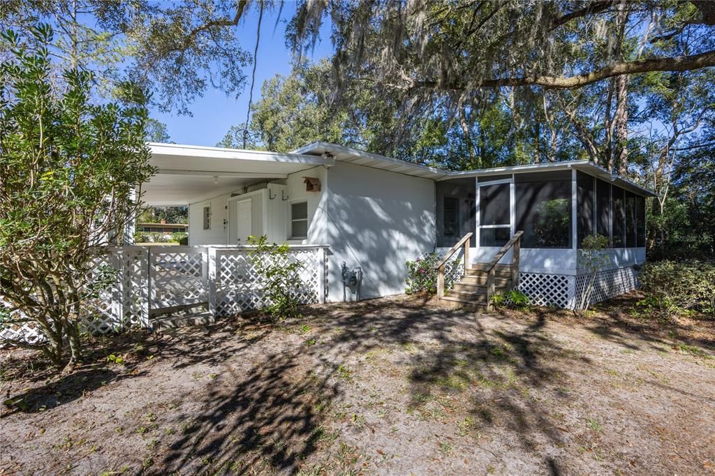 For Sale: $265,000 (3 beds, 2 baths, 1886 Square Feet)