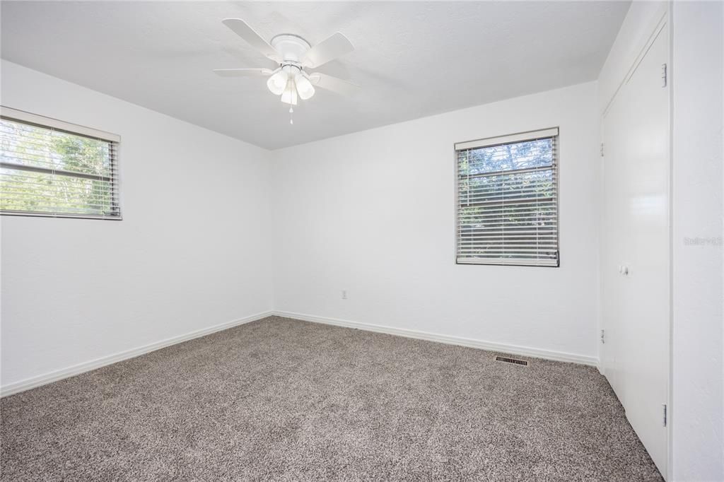 For Sale: $265,000 (3 beds, 2 baths, 1886 Square Feet)