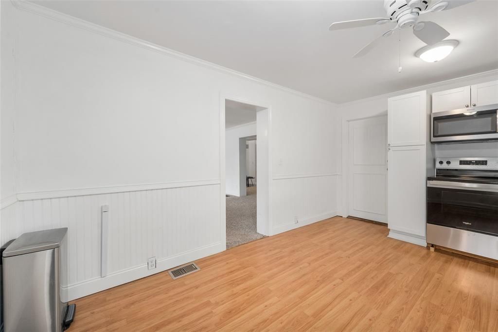 For Sale: $265,000 (3 beds, 2 baths, 1886 Square Feet)